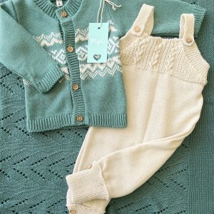 Conjunto de enterito y saco.