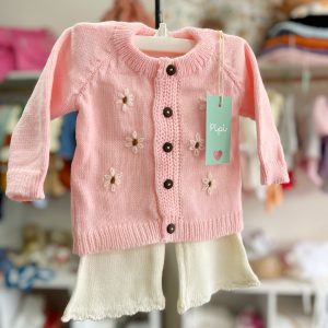 Conjunto tejido “Margaritas” rosa